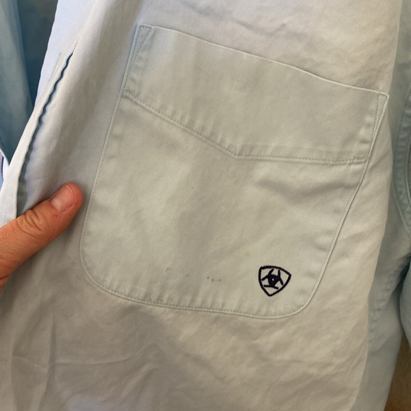 Ariat Light Blue Button-Up Shirt medium - Picture 5 of 7